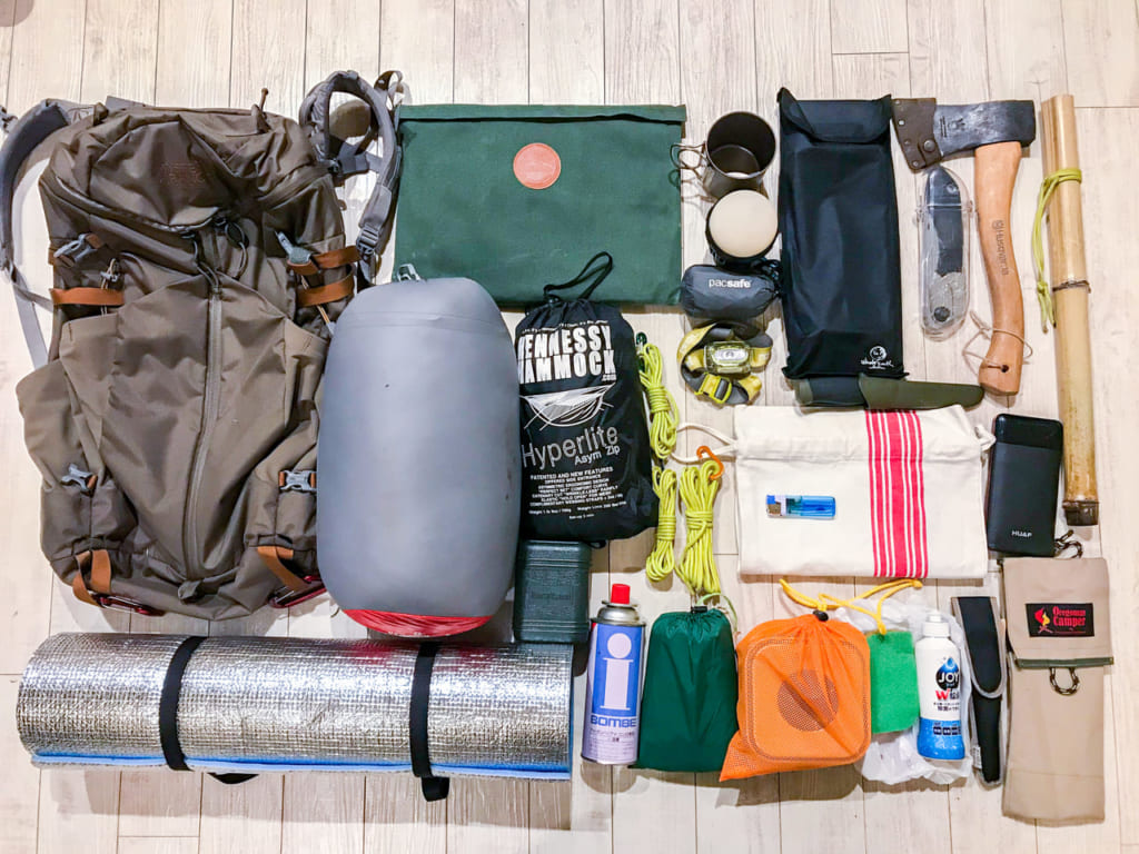40lバックパックでソロキャンプを楽しむ装備一式と詰め方のコツ キャンプクエスト