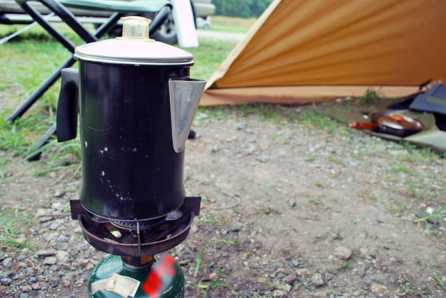 キャンプでマキネッタを使った本格イタリアンコーヒーを淹れてみました キャンプクエスト