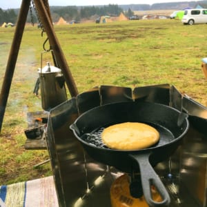 ニトスキ簡単レシピ ニトリのスキレットで作る簡単で美味しいキャンプ料理をご紹介 キャンプクエスト