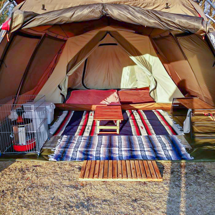 お座敷スタイルレイアウト｜ランドロックで冬のファミリーキャンプを楽しむおすすめ装備紹介