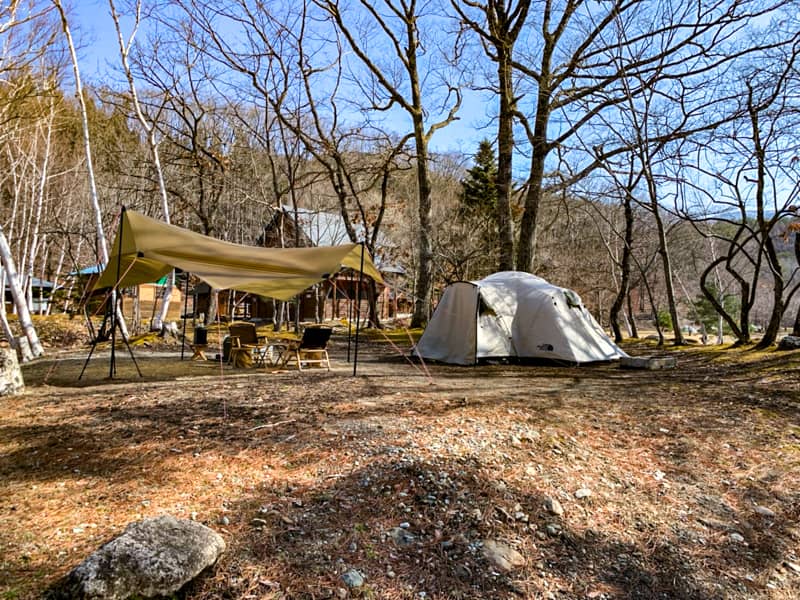 Wild 1直営のキャンプ場 ワイルドフィールズおじか のサイトを徹底解説 キャンプクエスト