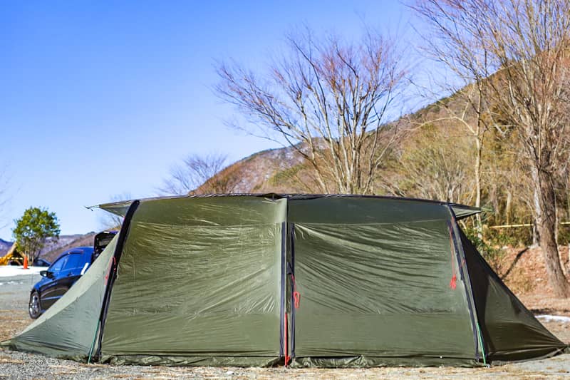 ミニマルワークスの軽量テント「V HOUSE L」日本発売に先駆けて超速 