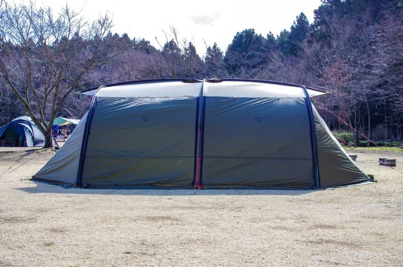 ミニマルワークスの軽量テント「V HOUSE L」日本発売に先駆けて超速徹底レビュー！
