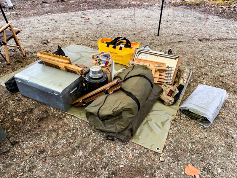突然の雨に備えよう 雨撤収で慌てない効率的な撤収方法と後片付けをご紹介 キャンプクエスト