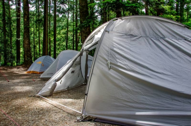 夏キャンプは場所選びが全て！夏キャンプでも涼しく快適に過ごせるキャンプ場の選び方