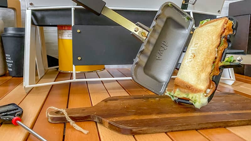 ソロキャンプにおすすめのホットサンドメーカー徹底比較 あの人気メーカーの実力は キャンプクエスト
