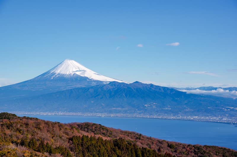 駿河湾越しの富士山は
