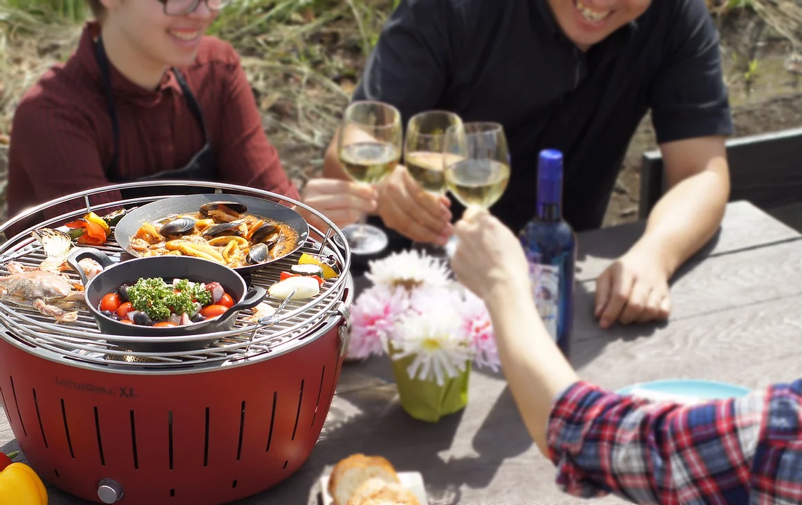 自宅の庭でbbqが出来る 無煙バーベキューコンロ ロータスグリル レビュー キャンプクエスト