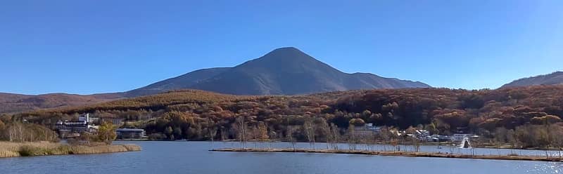 「諏訪富士」と呼ばれる「蓼科山」