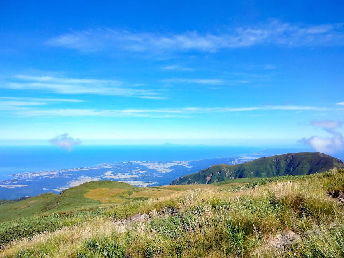 登山レビュー 日本海が一望できる 鳥海山 の山旅をレポートします キャンプクエスト