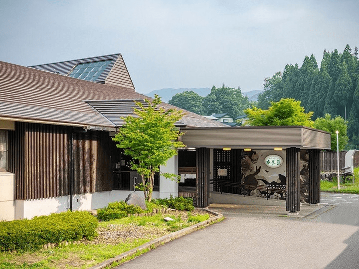 福井県の勝山天然温泉「水芭蕉」隣に1日2組限定のキャンプ場がオープン！