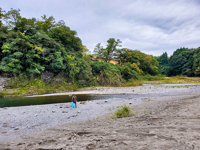 ゴミ拾いスタート