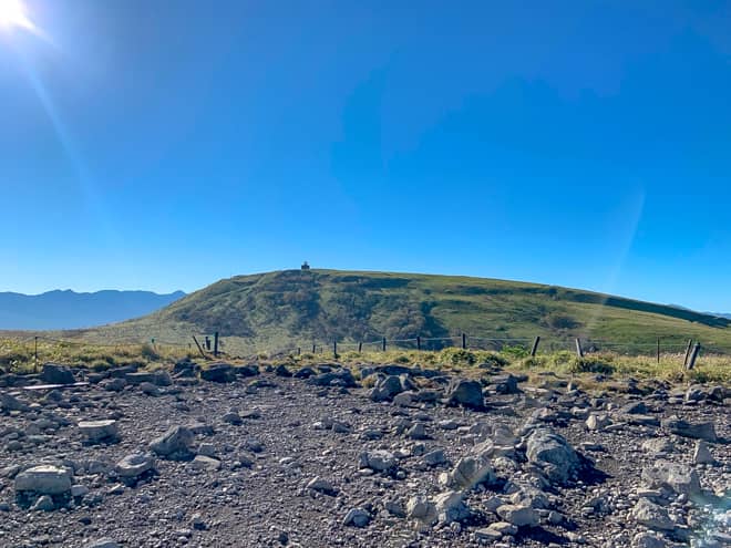 360度パノラマ絶景の霧ヶ峰最高峰 車山 登山デビューに最適な日本百名山 キャンプクエスト