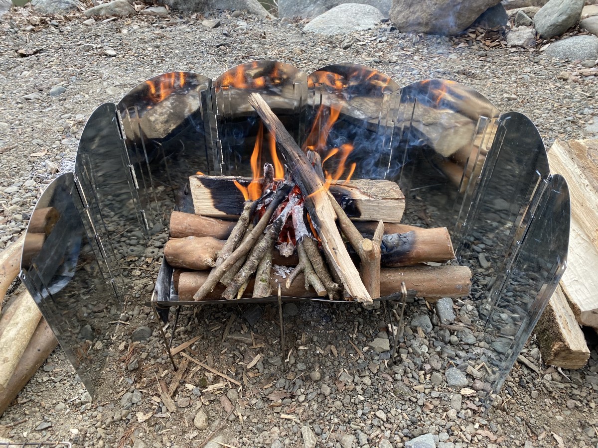 焚き火リフレクター