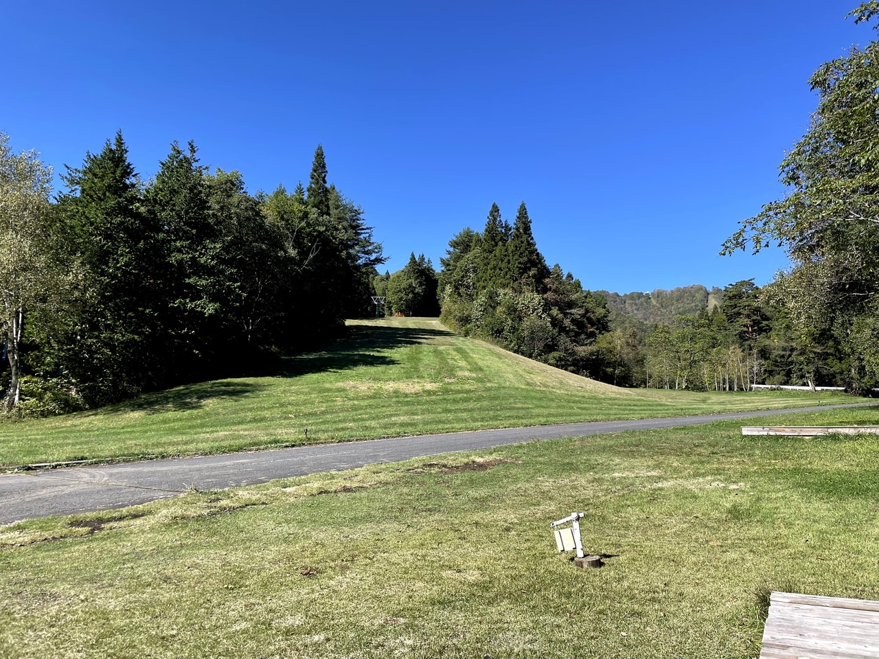 たかしな高原_デザイントレーラーハウス_5