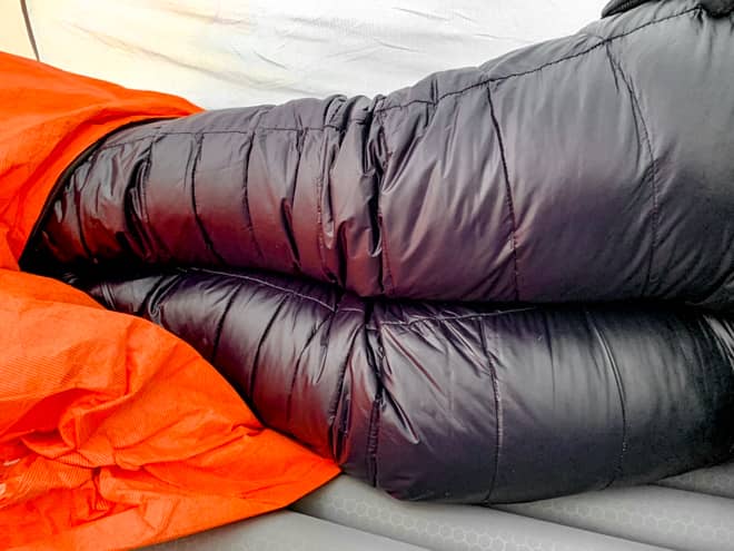 実際に履いてみると本当の暖かくて驚きました