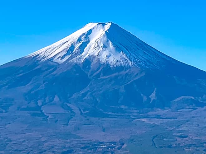 富士山ドーンが魅力の開運の山「三ツ峠山」