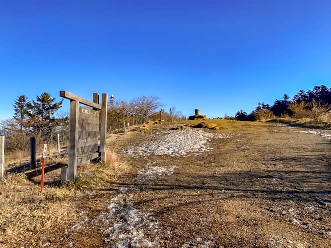 広場は大変広く、見晴らしも最高です