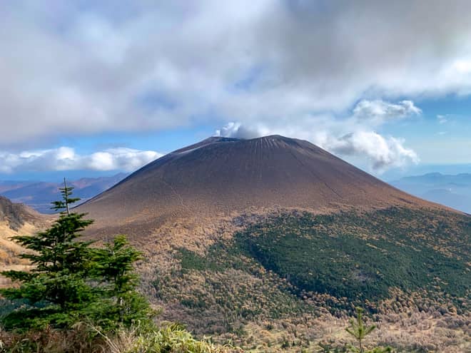 更なるガトーショコラを求めて浅間山外輪山の先を目指す