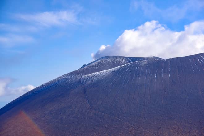 浅間山の北側の頂上付近は