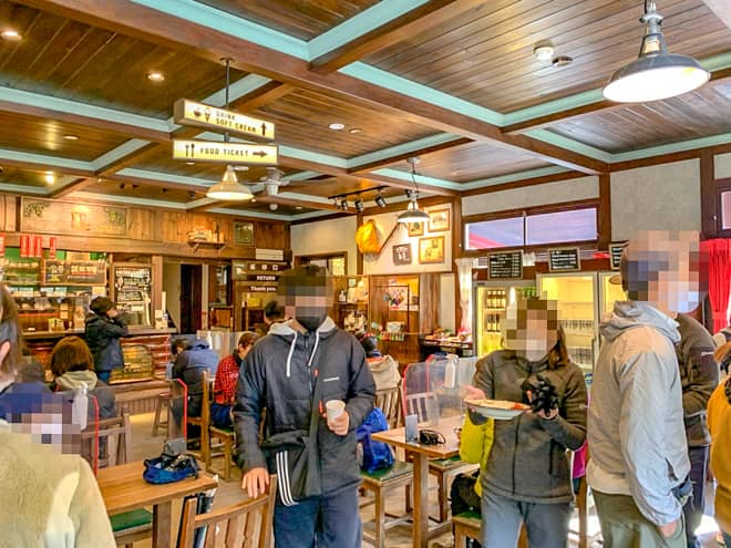 食堂としては730~1400まで営業しています