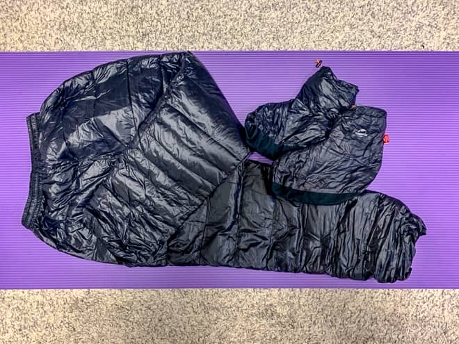 Naturehikeのダウンパンツとテントシューズ