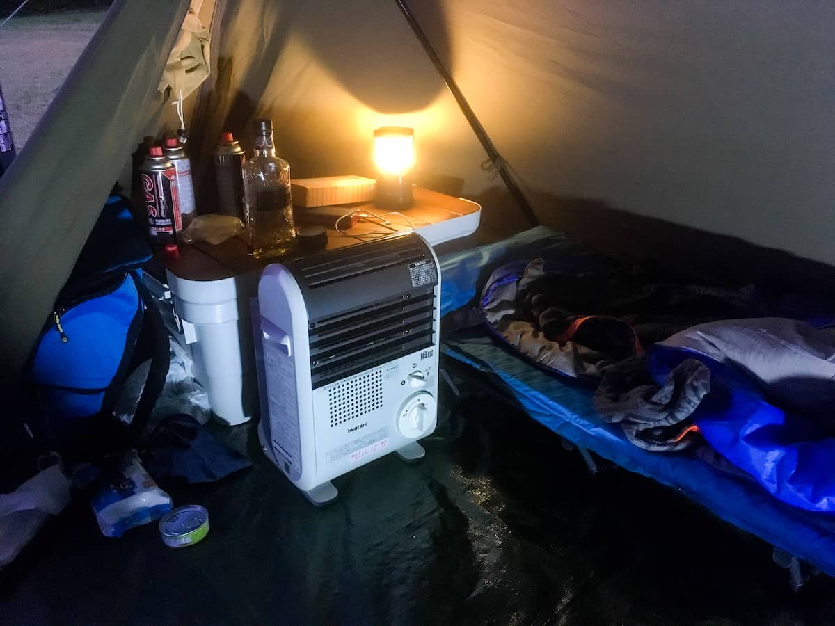 電源不要のファンヒーター！イワタニのカセットストーブの風暖は冬キャンプの強い味方です！
