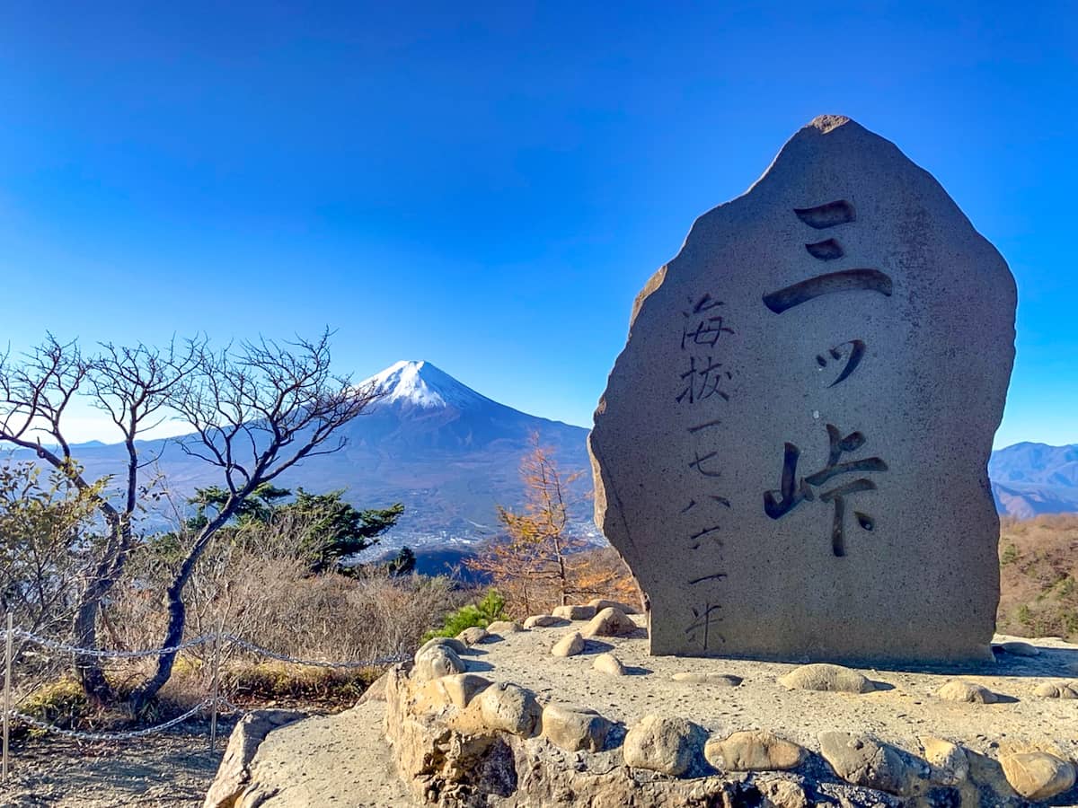 富士山の絶景を拝める「三ツ峠山（開運山）」日帰りで登れる最短コースをご紹介