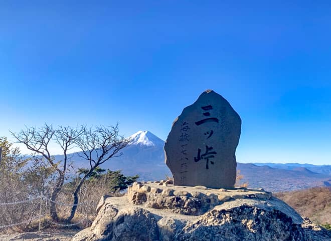 絶景ポイントは必然的に富士山が見える方角になりますが