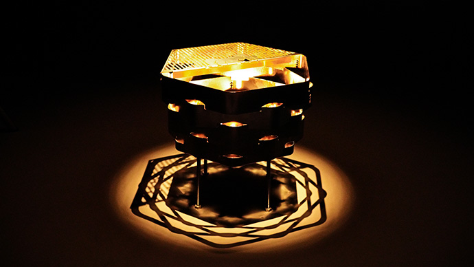 ステンレス製焚火台「TKBD」