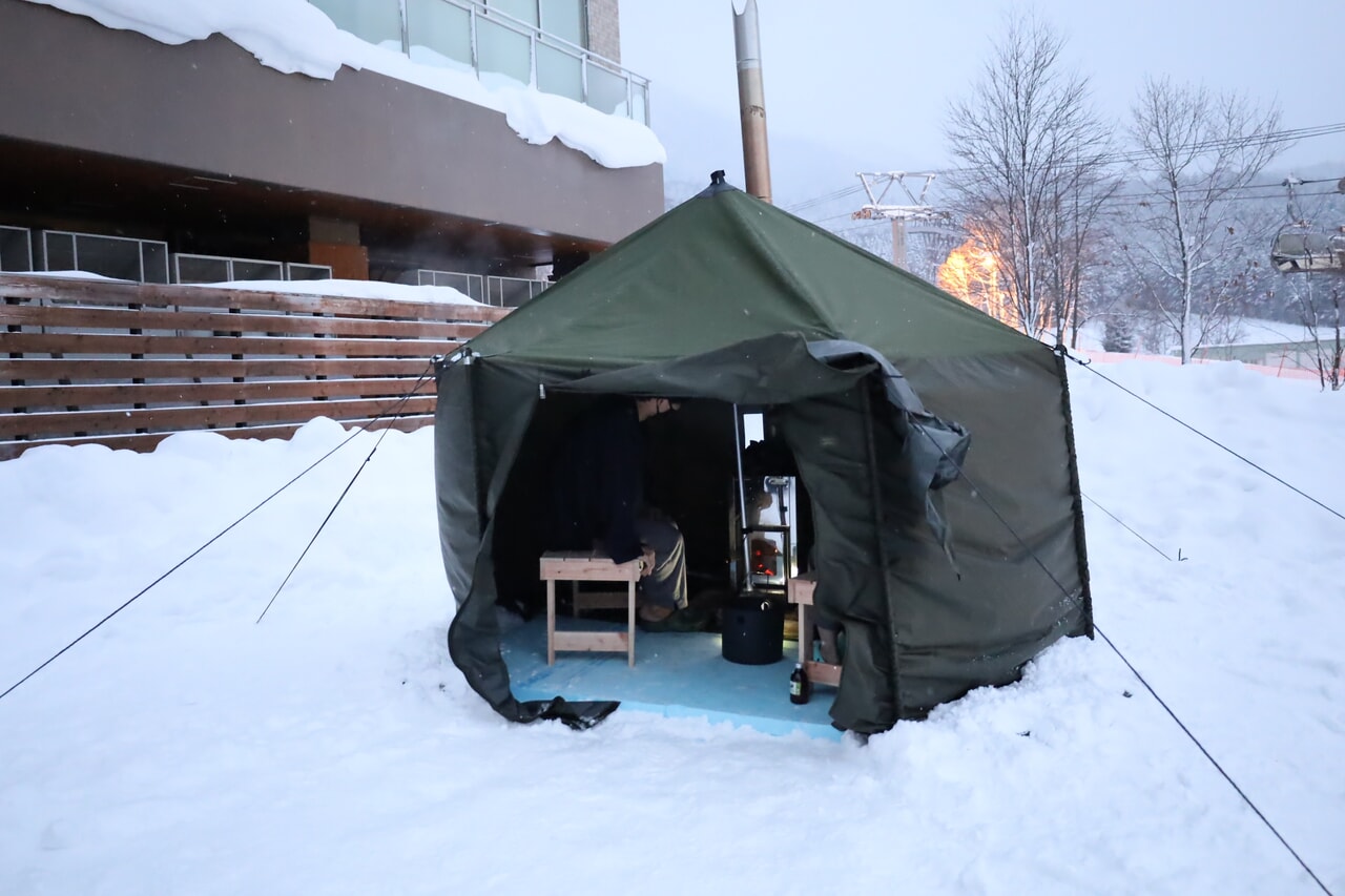 サウナから新雪にダイブ！北海道富良野で新サウナ体験が12月23日よりスタート！