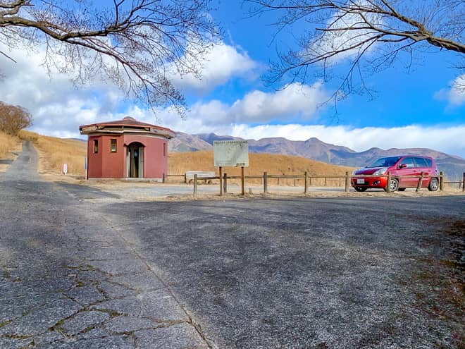 チェックポイント3の傍には駐車場があり