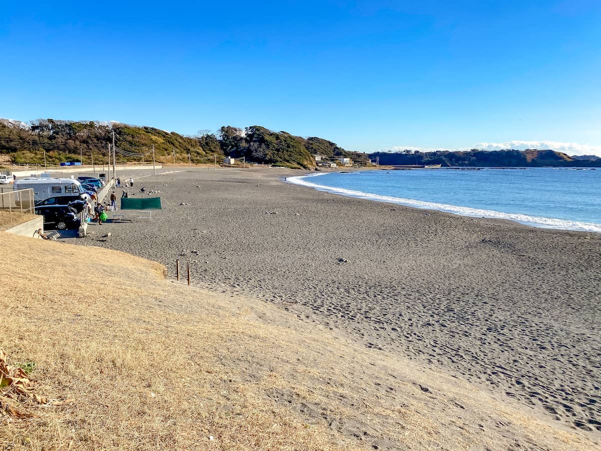 神奈川の海キャンプが無料で楽しめる 和田長浜海岸 q キャンプスポット紹介 キャンプクエスト