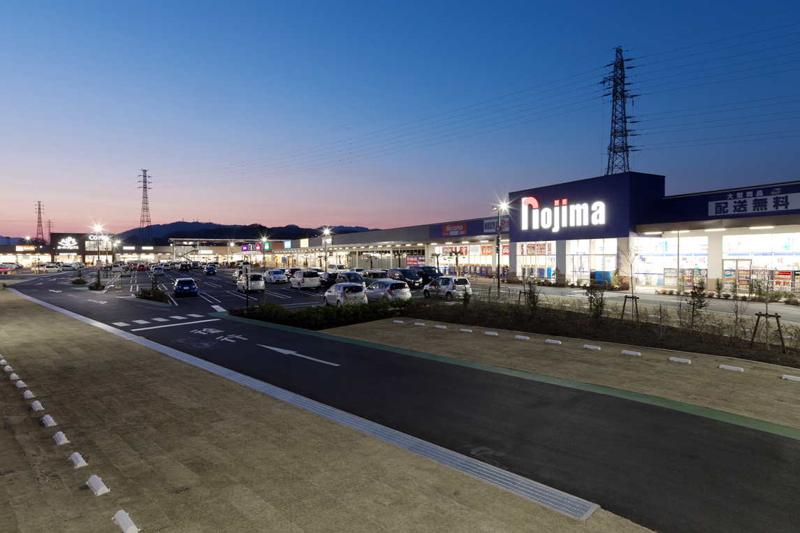 スーパーアルプス-相模原インター店-外観