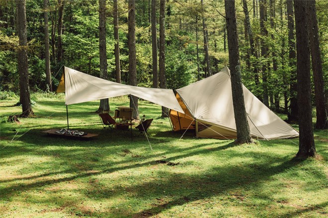 モーニンググローリーTCにタープをセット