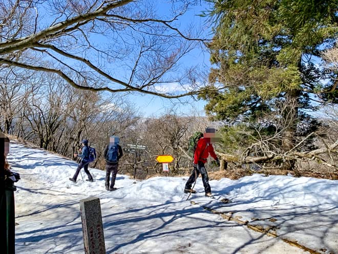 ヤビツ峠分岐からも富士山を見ることが出来ますよ