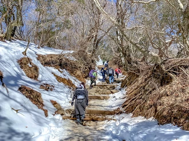 冬季は積雪があり、結構凍っていました