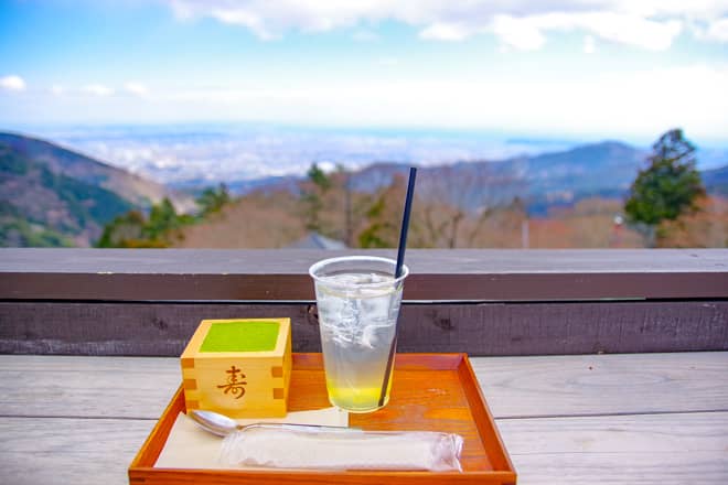 茶寮 石尊にはテラス席があり