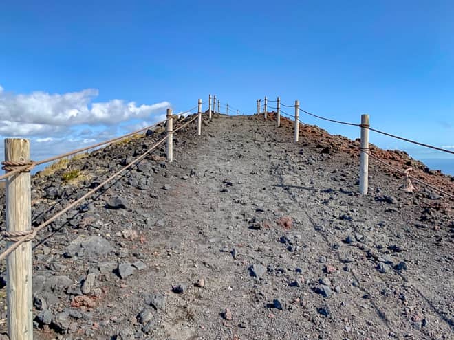 そろそろ剣ヶ峰に到着の筈なのですが