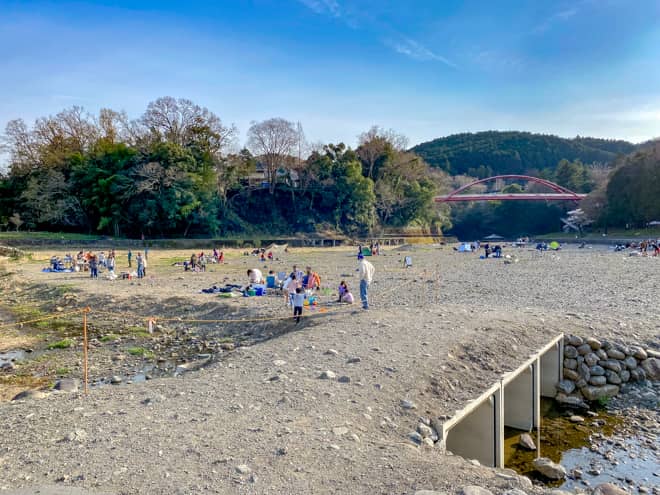 埼玉「飯能河原」焚き火ができて無料デイキャンプやバーベキューに使える河川敷を紹介
