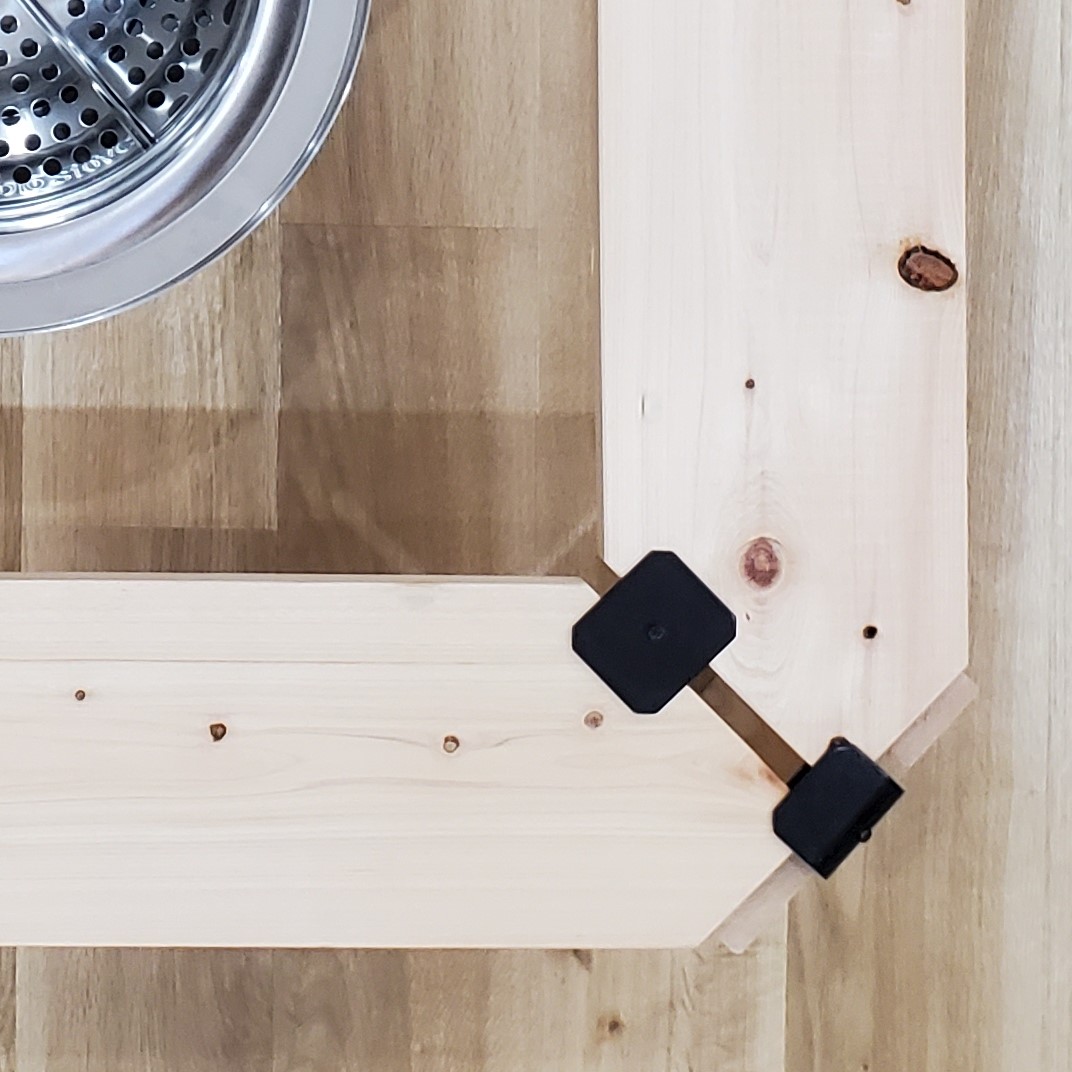 囲炉裏テーブルを簡単DIY！良質な木材を使用したDIYキットが販売開始 