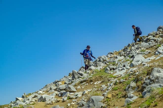 ご褒美感が半端ない異次元の絶景が広がる山