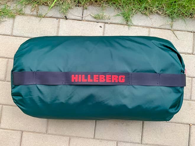 収納サイズは不明なので計ってみました