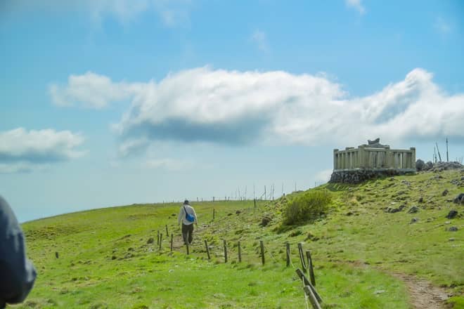 山頂が広大すぎて嬉しい悲鳴があがる