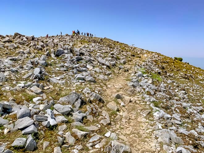 最後の最後まで急斜面で登りごたえがありましたが