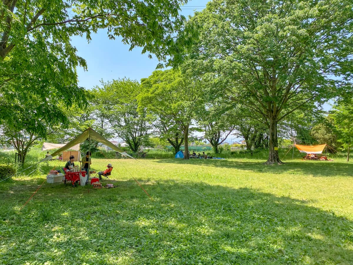 埼玉「坂戸市民総合運動公園」無料キャンプ&バーベキューが可能な野外活動施設を紹介