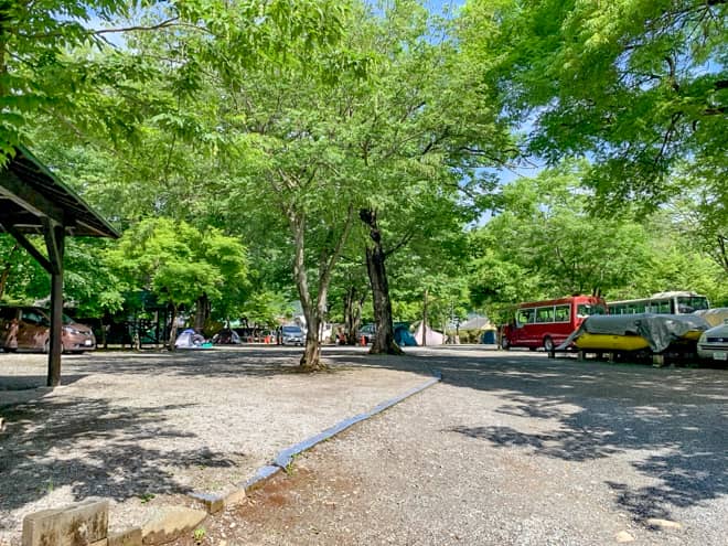 区画が広く木漏れ日が気持ち良い