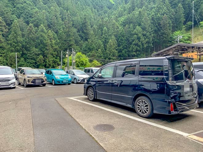 駐車場の営業時間は7：10～19：00です