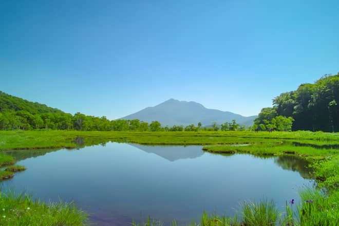途中には燧ケ岳のリフレクションが美しい
