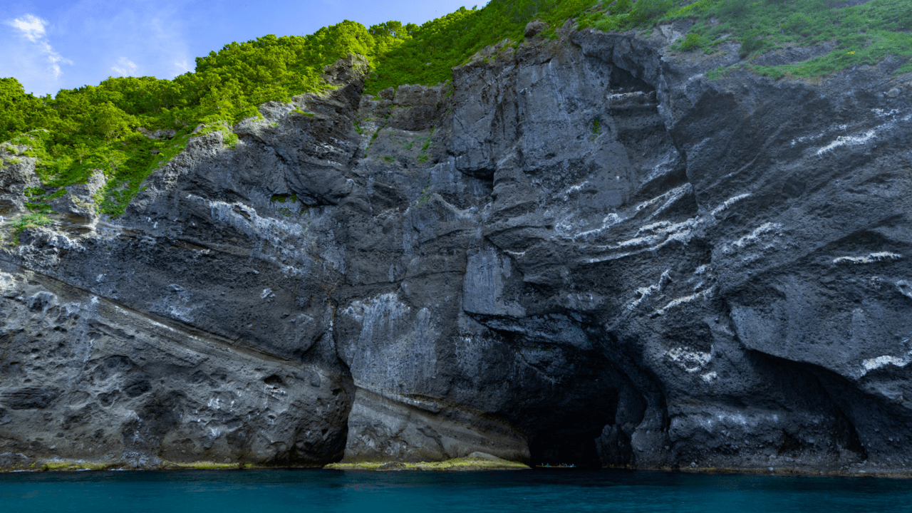 はなえみ青の洞窟